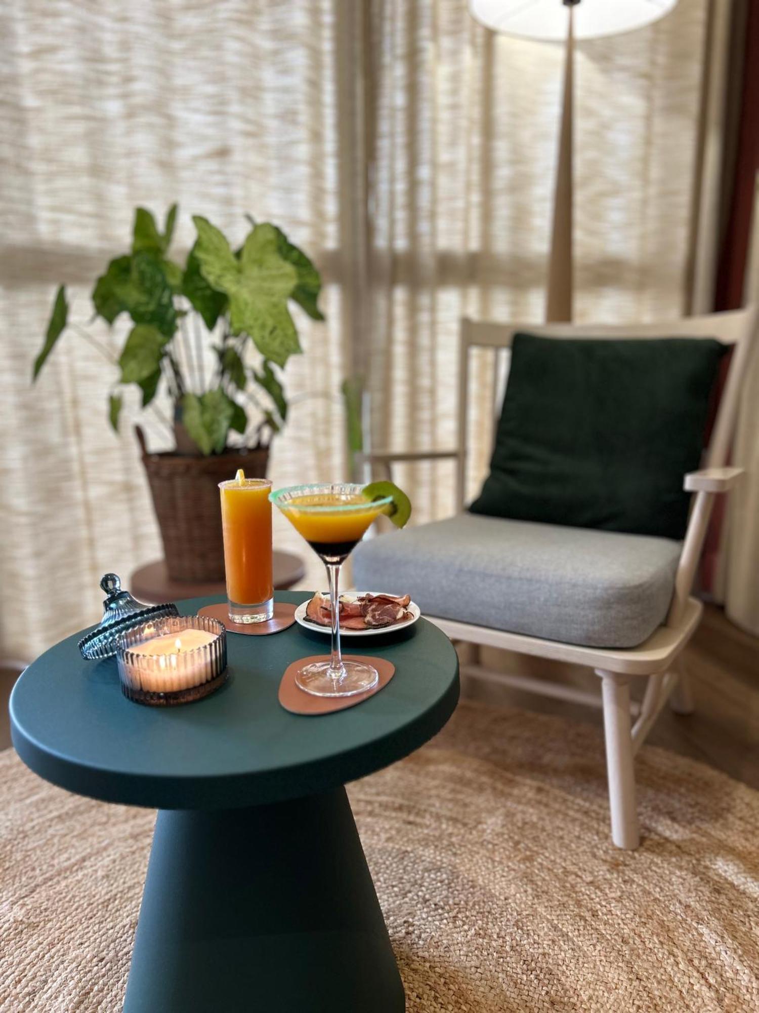 Hotel Nell Saint-Marcel  Eksteriør bilde