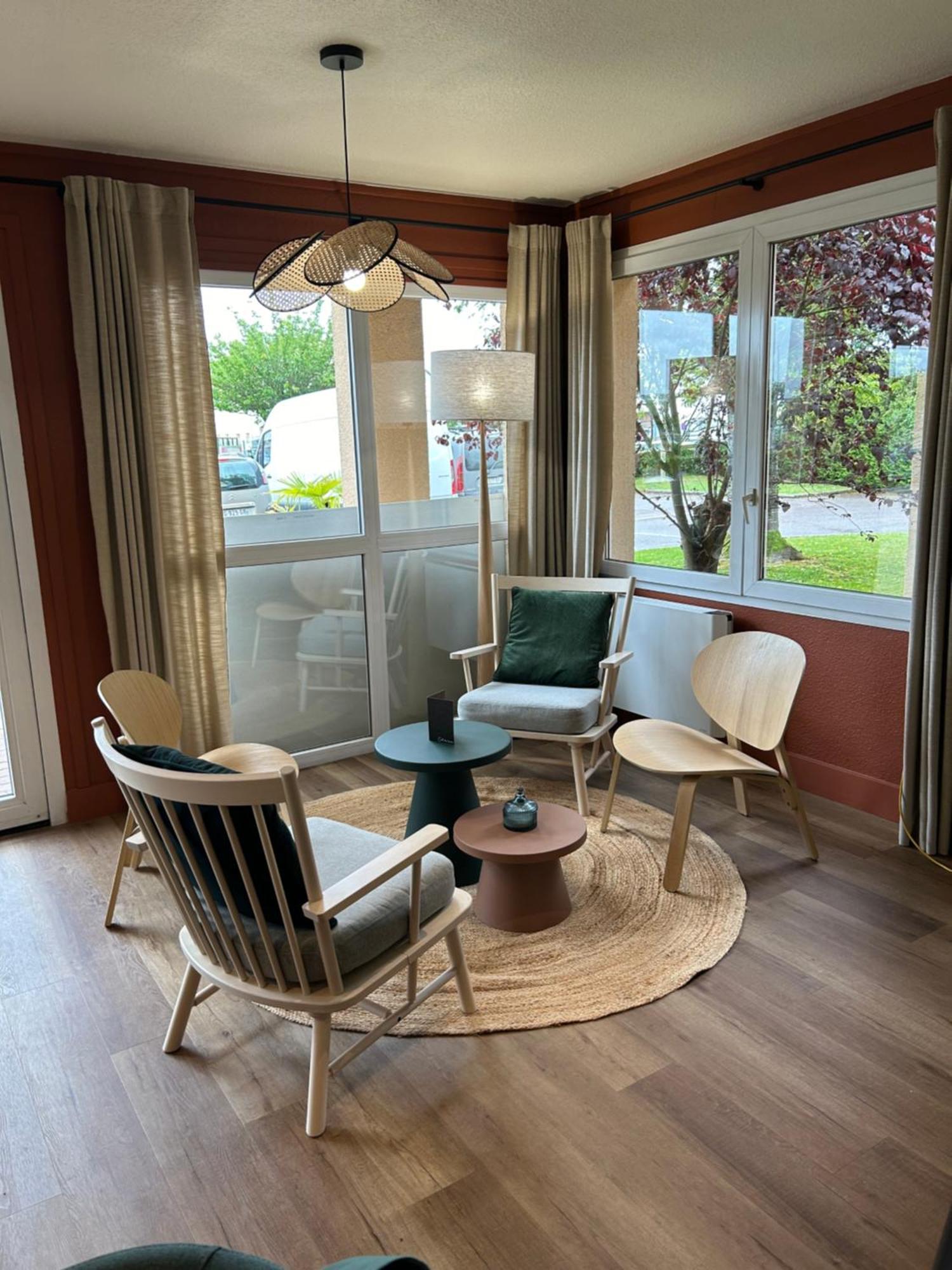 Hotel Nell Saint-Marcel  Eksteriør bilde